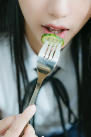 宫腔被扯出当飞机杯h_4K电影完整版在线观看