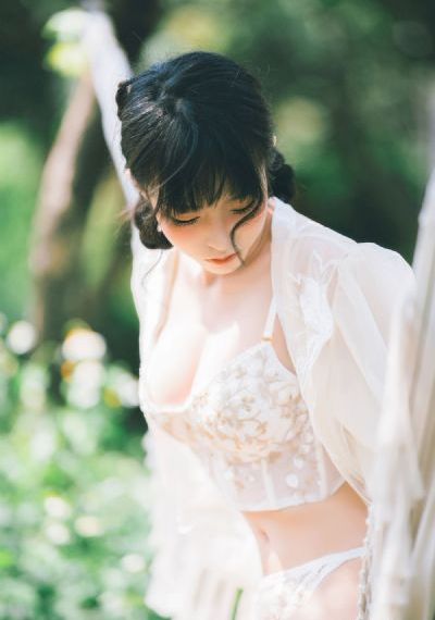 美女挨操_超清免费观看视频