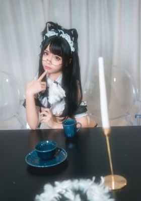 美女战争_720高清完整版